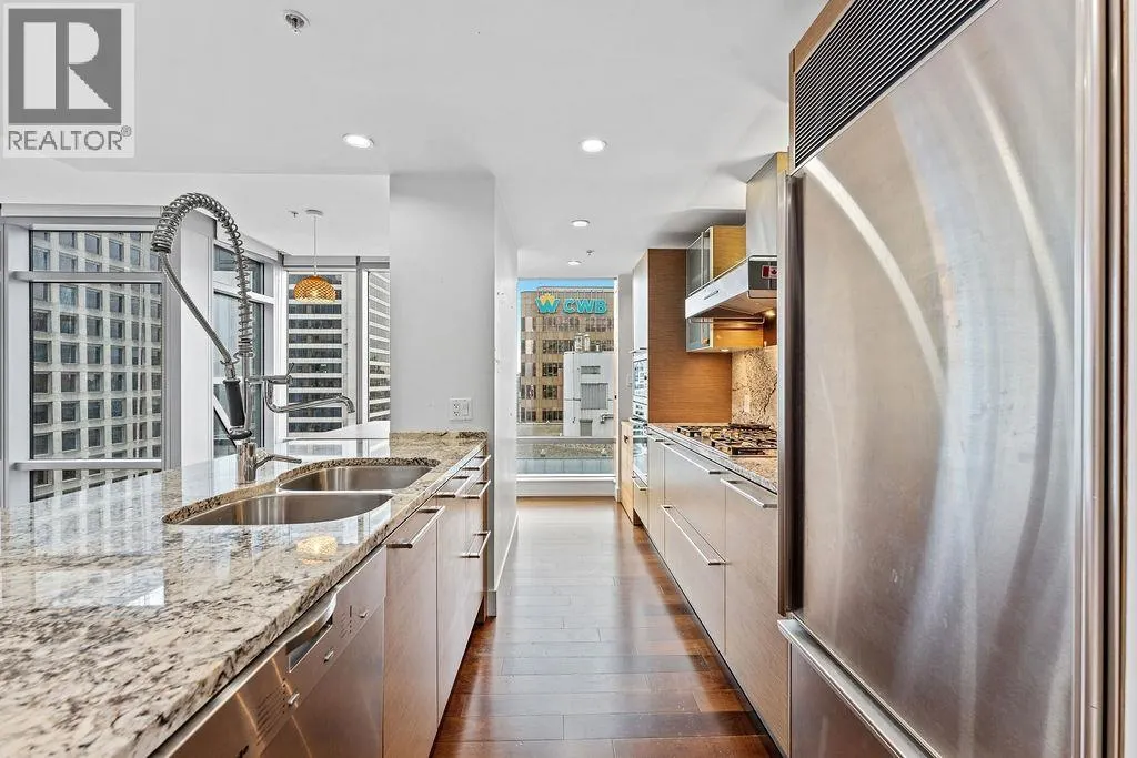 2505 1111 ALBERNI STREET