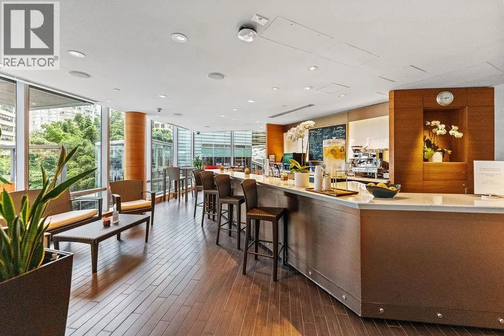 2505 1111 ALBERNI STREET