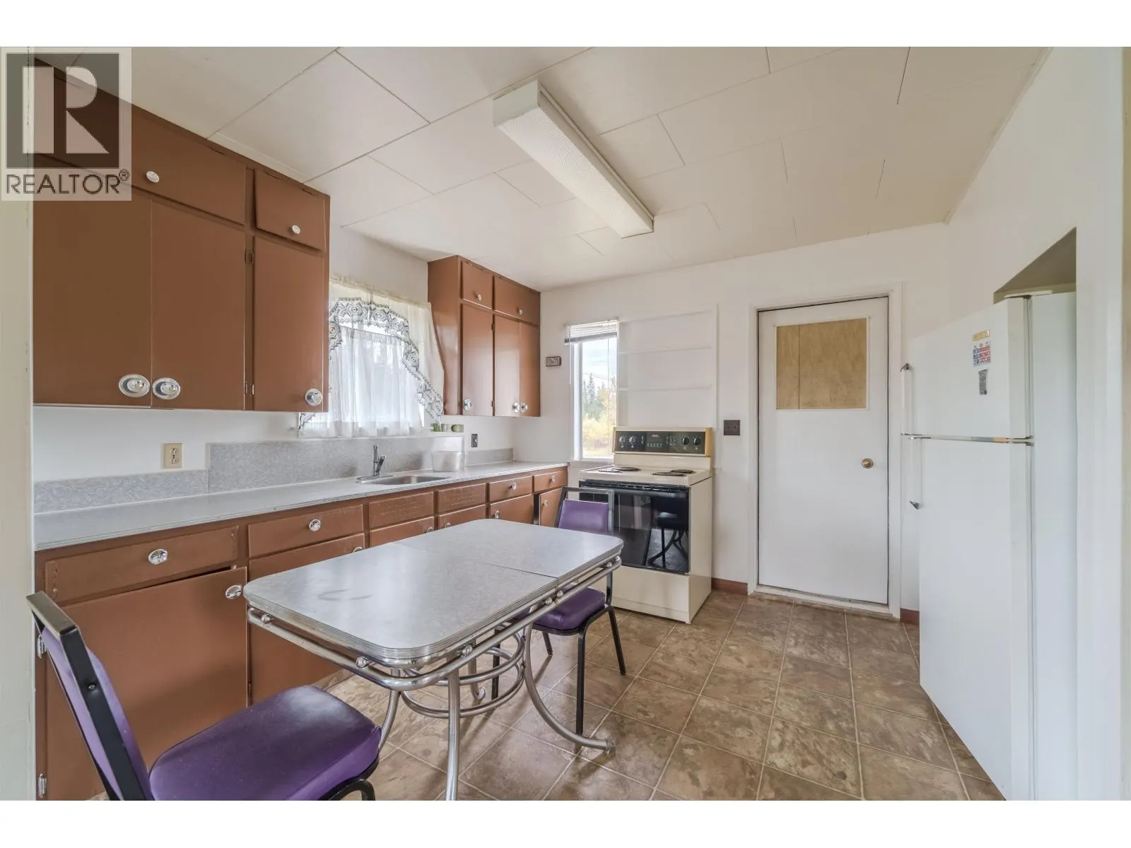 1208 CARIBOO97 HIGHWAY