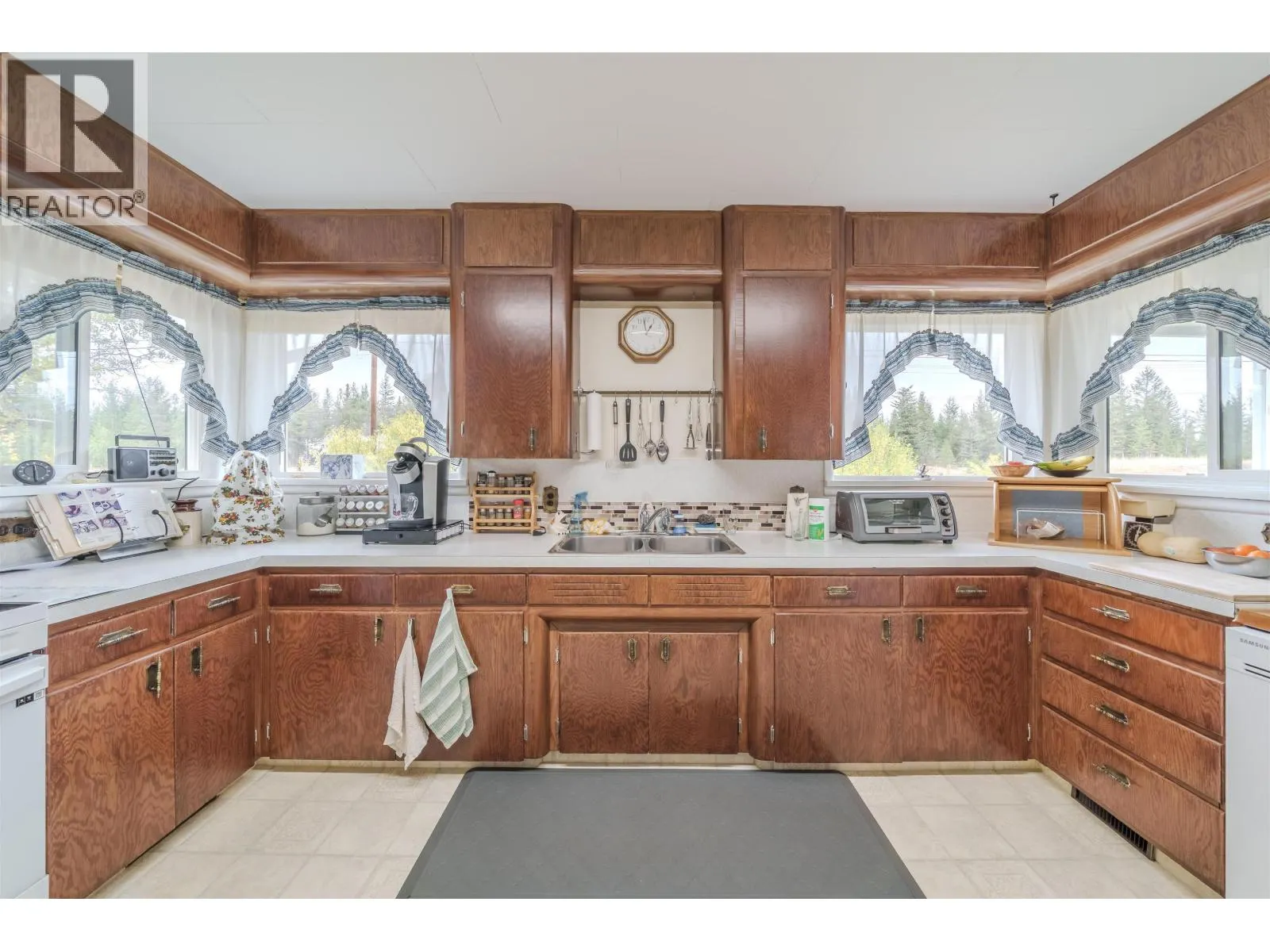 1208 CARIBOO97 HIGHWAY