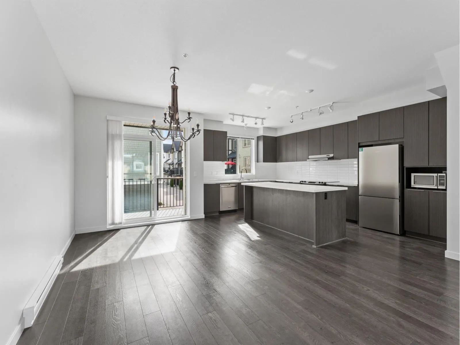 139 8138 204 STREET