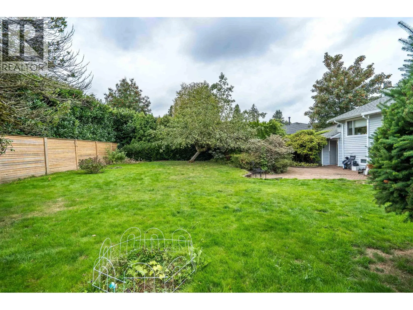 1634 HARBOUR DRIVE