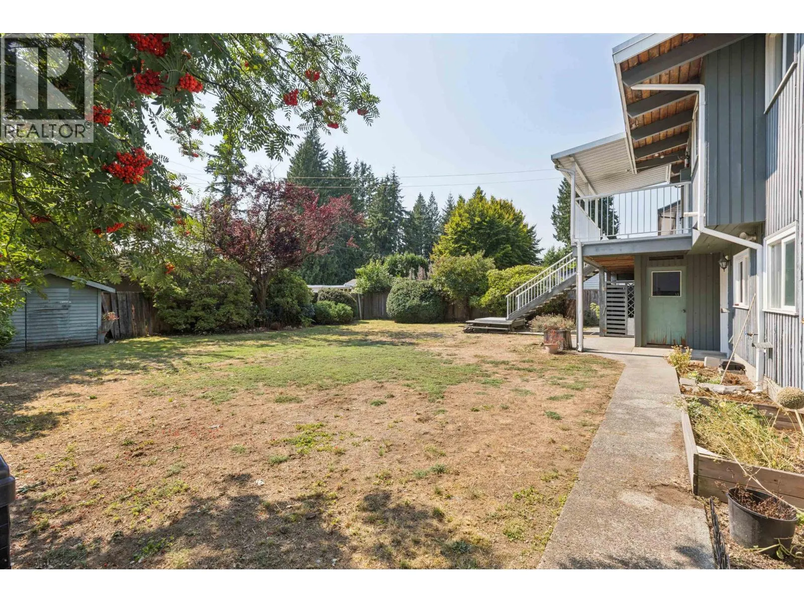 1023 ARLINGTON CRESCENT