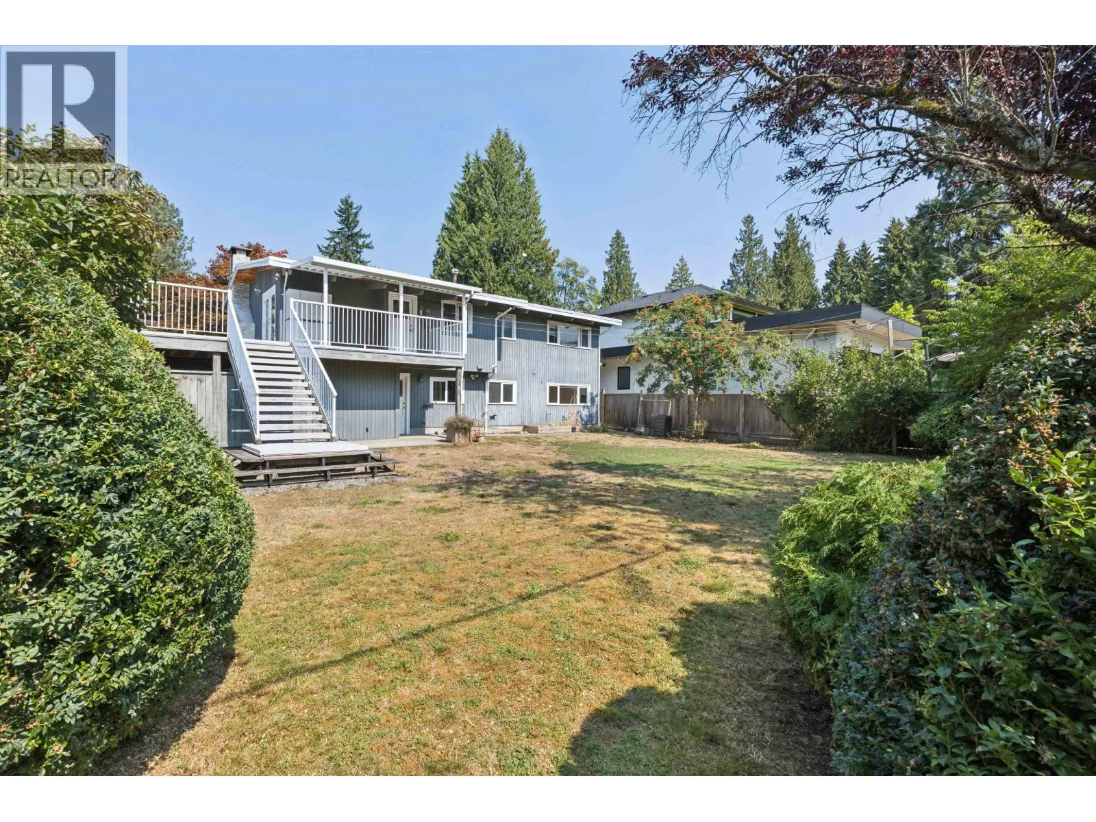 1023 ARLINGTON CRESCENT