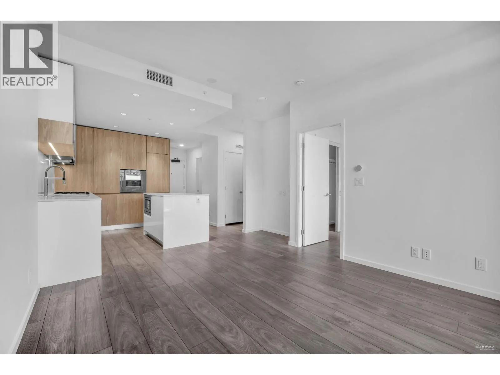 1108 6500 MINORU BOULEVARD