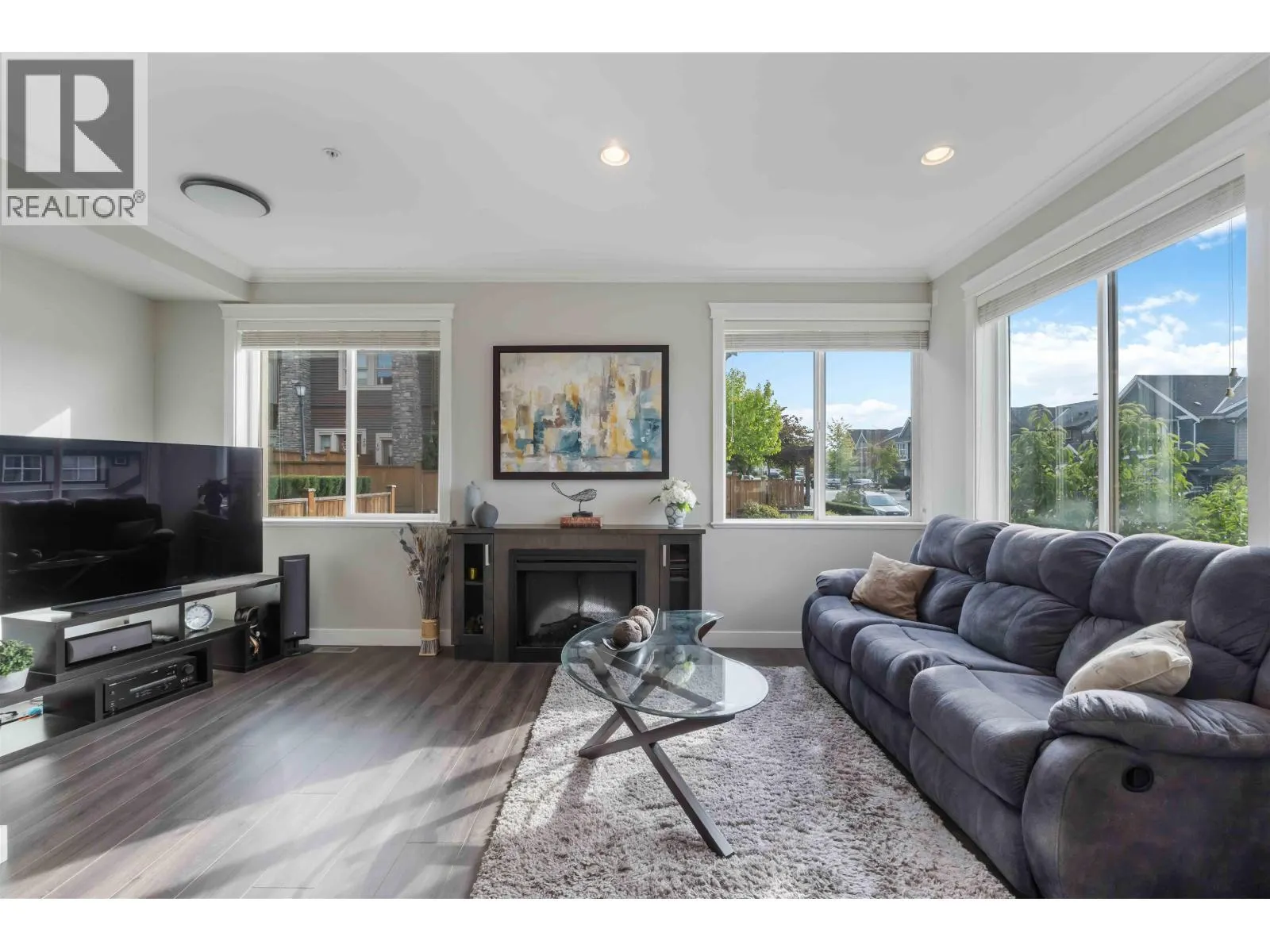 17 10480 248 STREET
