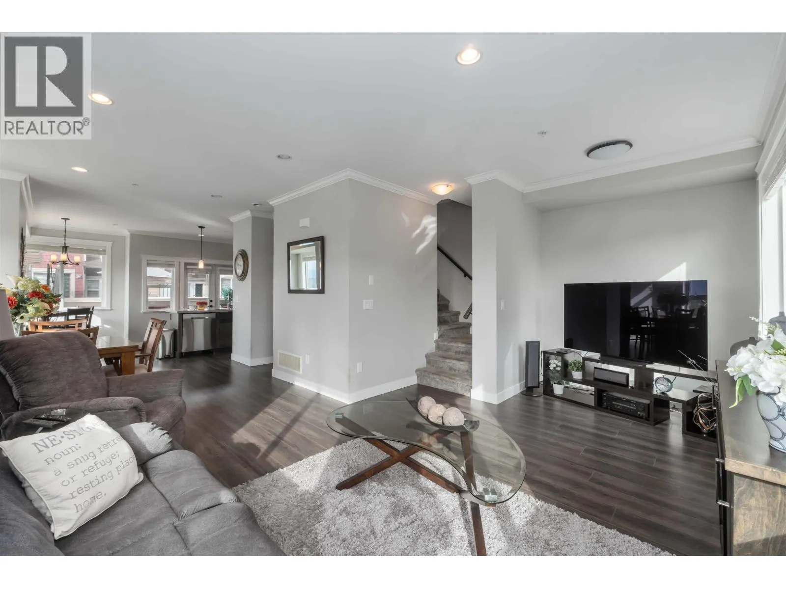 17 10480 248 STREET