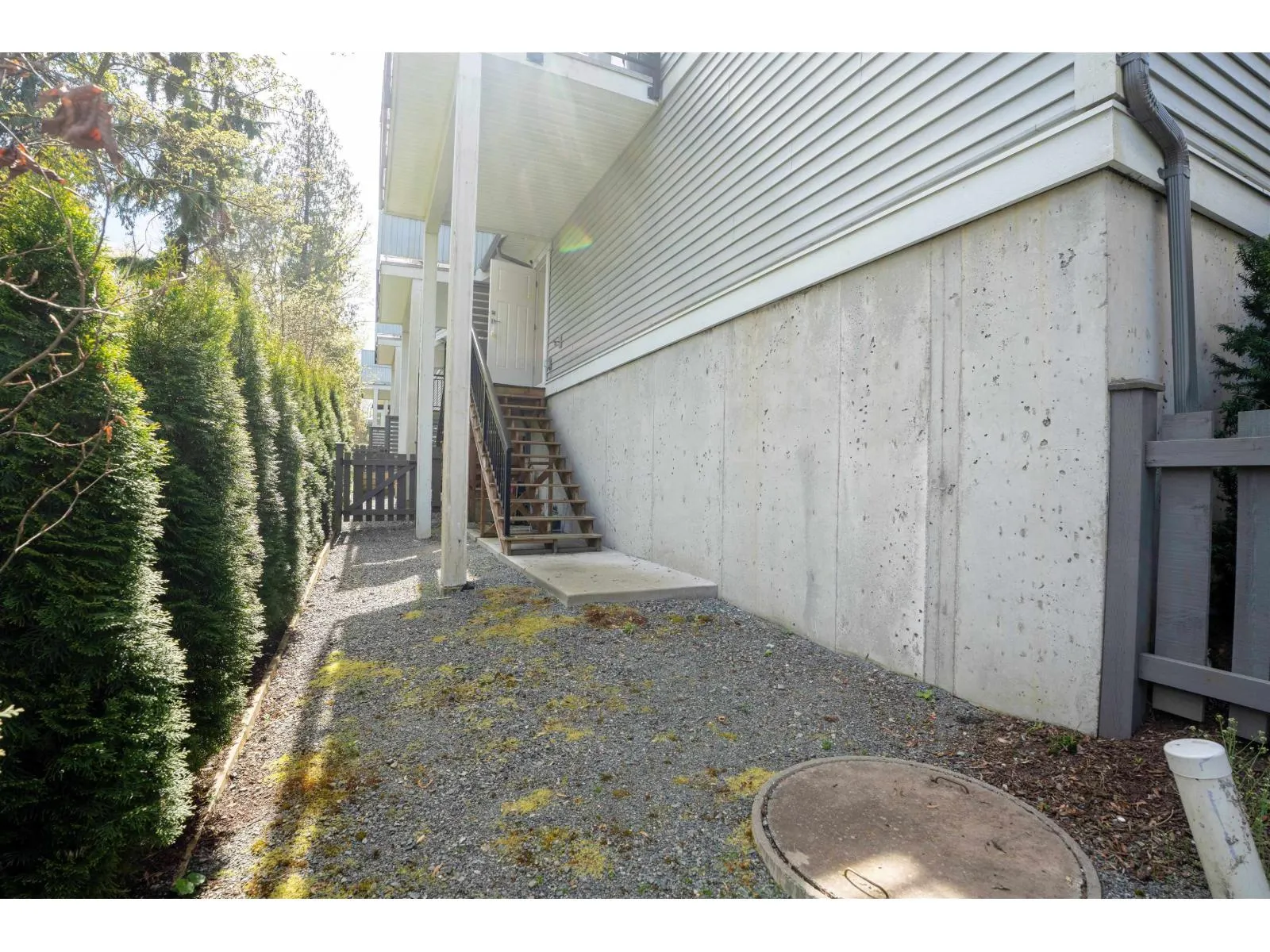 53 9688 162A STREET