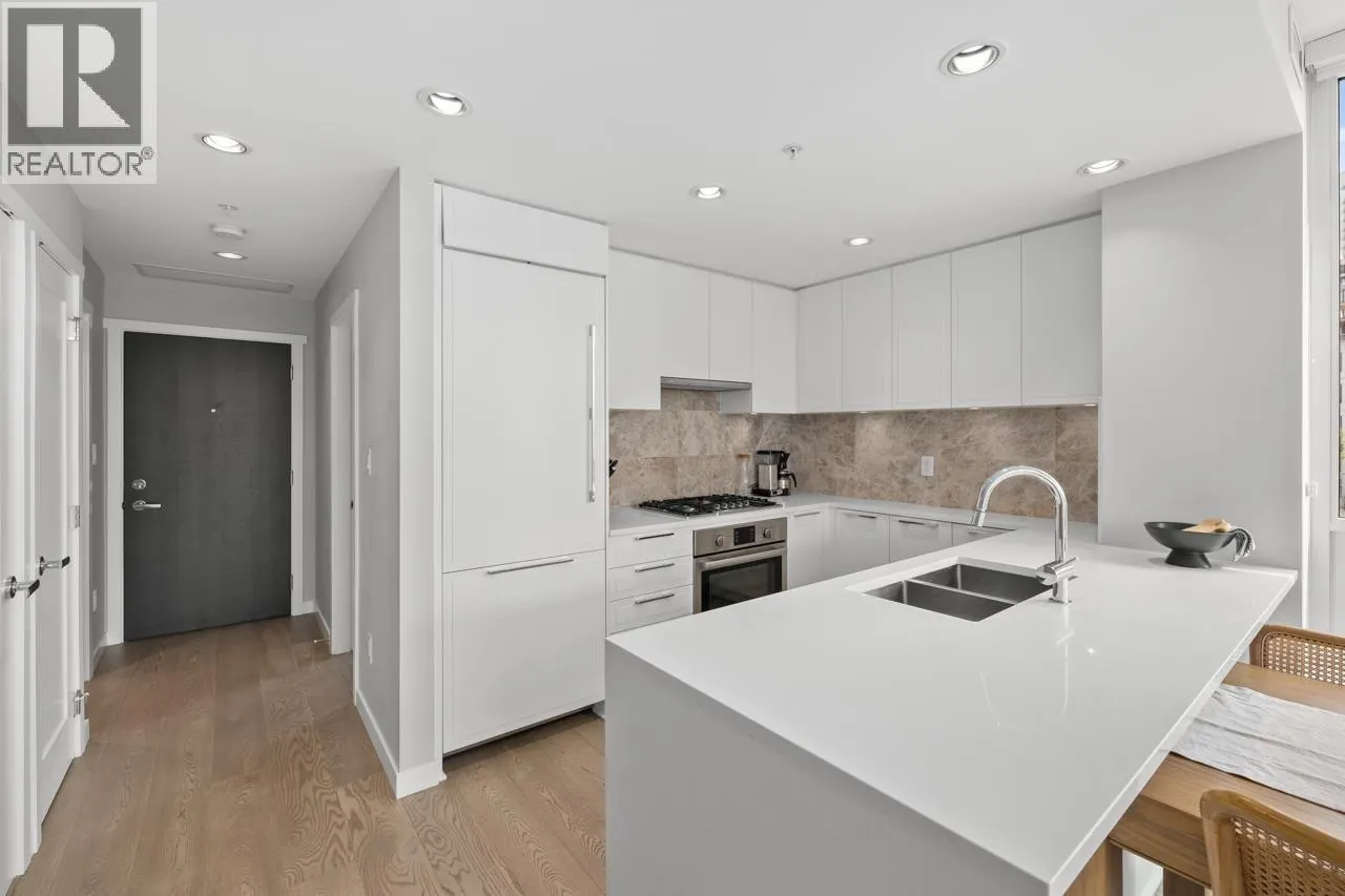 707 118 CARRIE CATES COURT