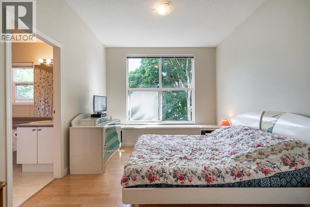 20 7111 LYNNWOOD DRIVE