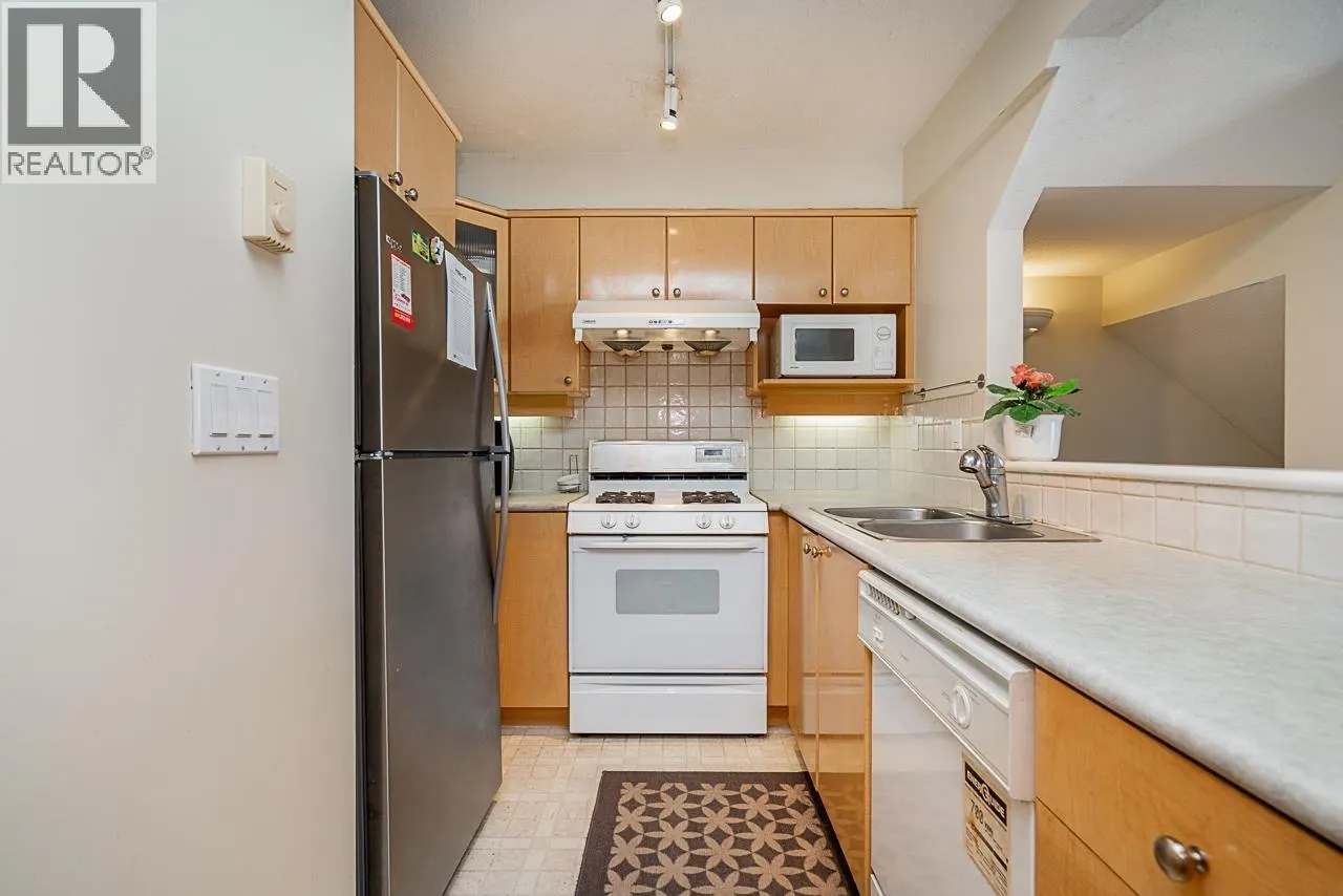 20 7111 LYNNWOOD DRIVE