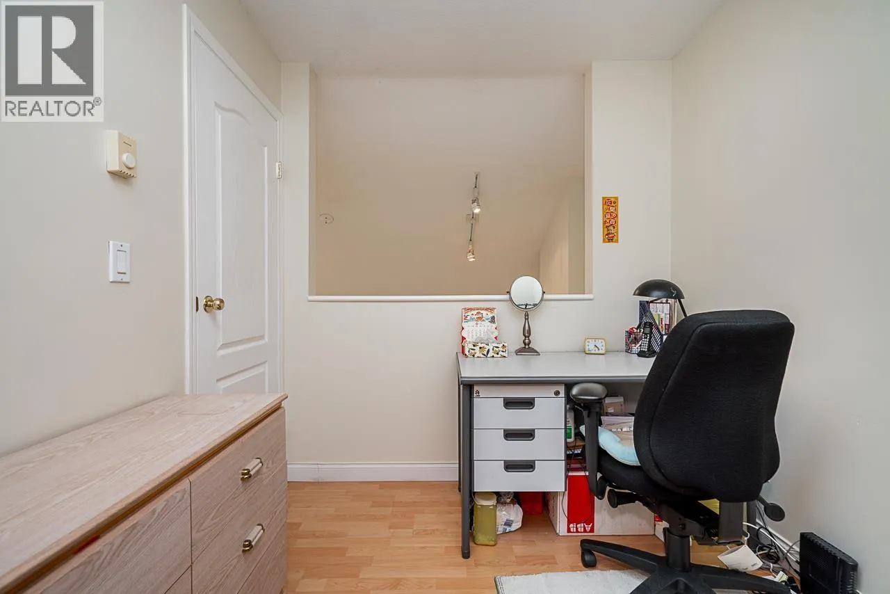 20 7111 LYNNWOOD DRIVE