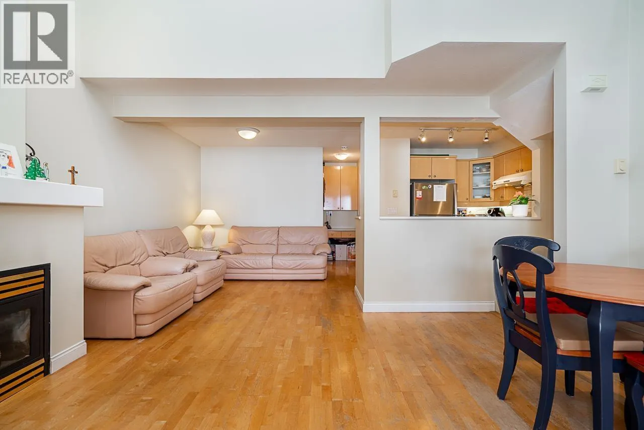 20 7111 LYNNWOOD DRIVE