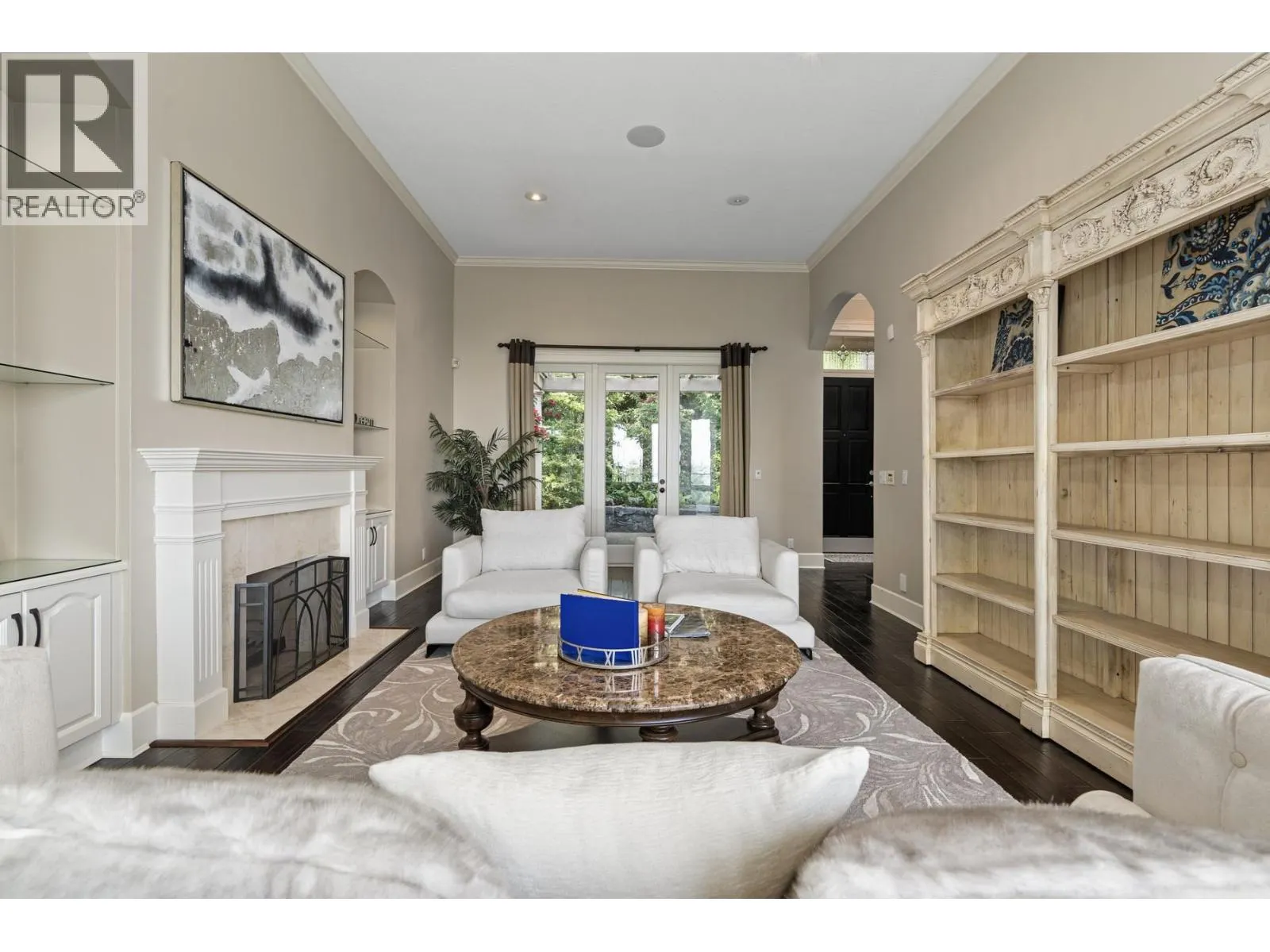 4882 VISTA PLACE
