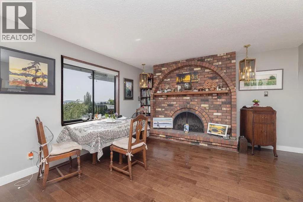 483 SARGENT ROAD