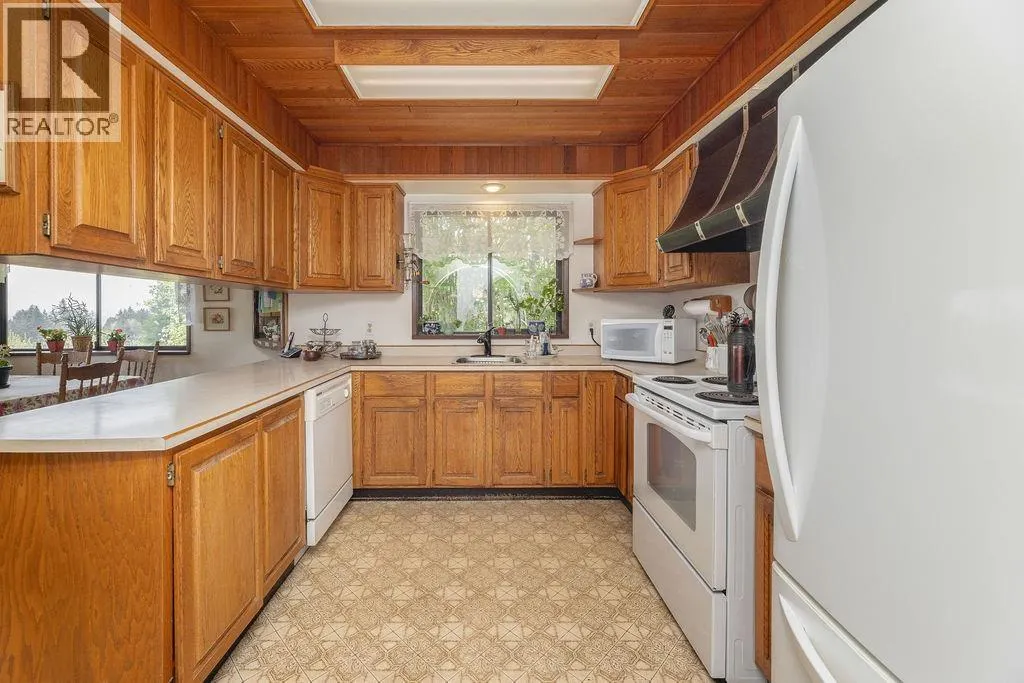 483 SARGENT ROAD