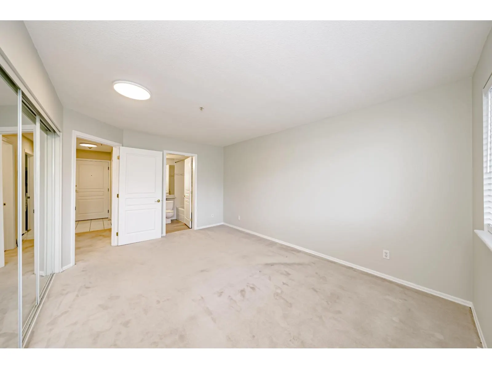 304 13955 LAUREL DRIVE