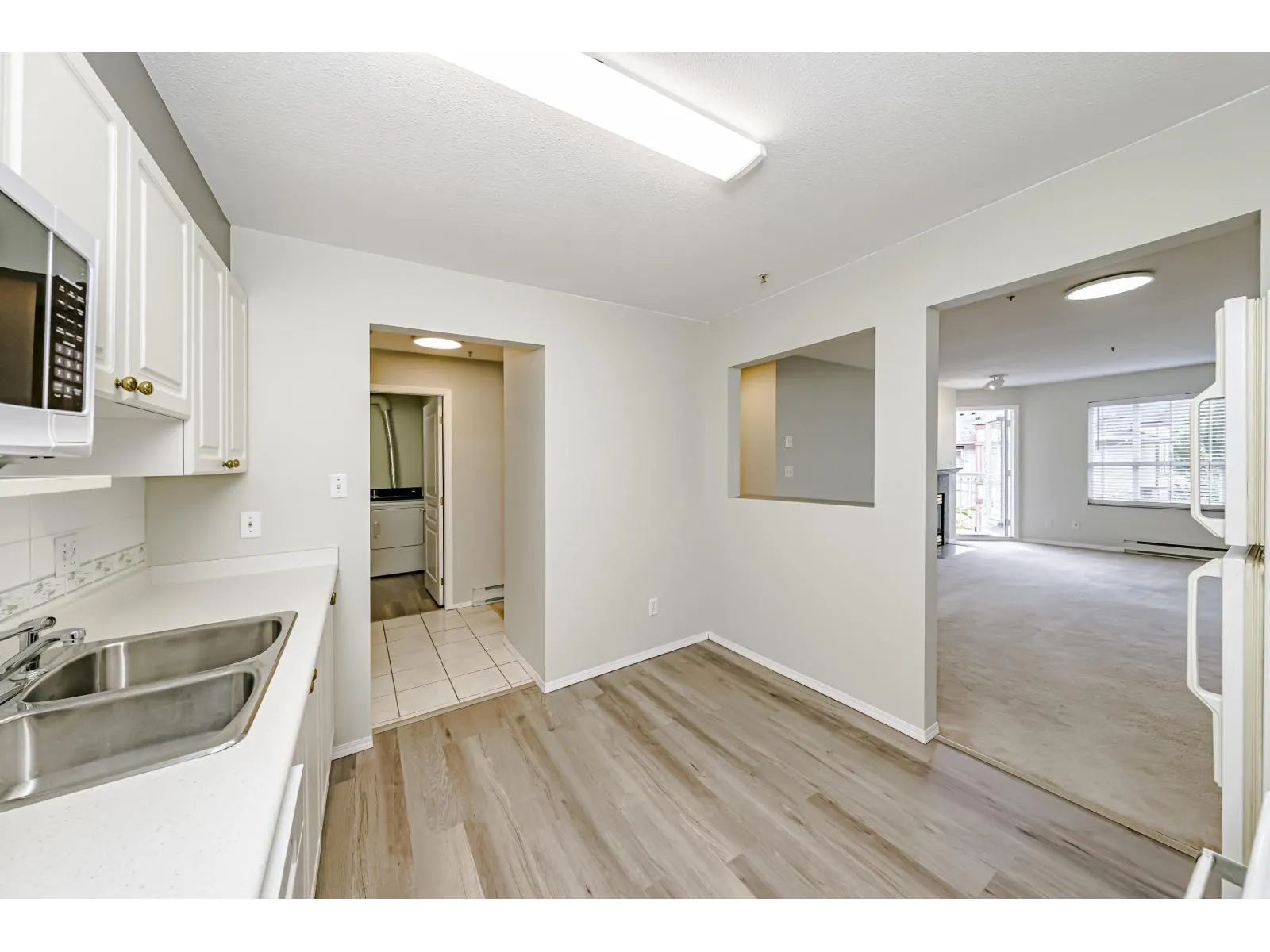 304 13955 LAUREL DRIVE