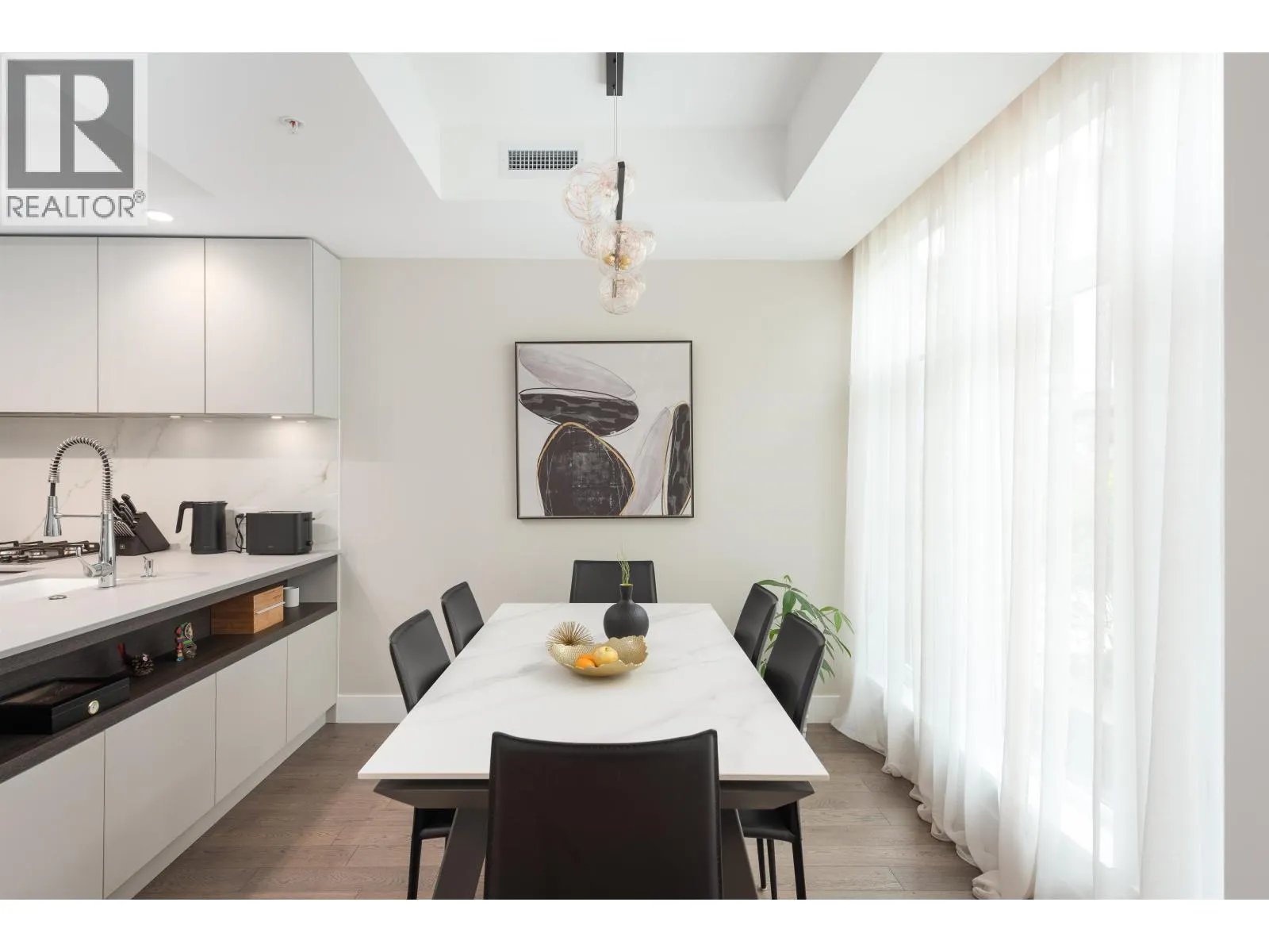 124 2070 CURLING ROAD
