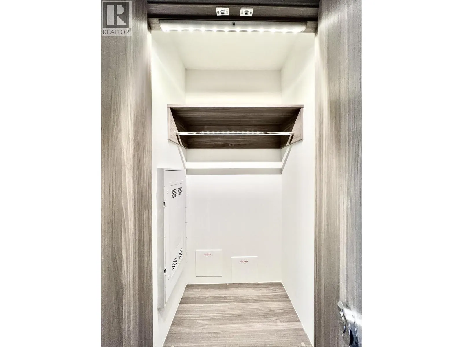 2510 4730 LOUGHEED HIGHWAY