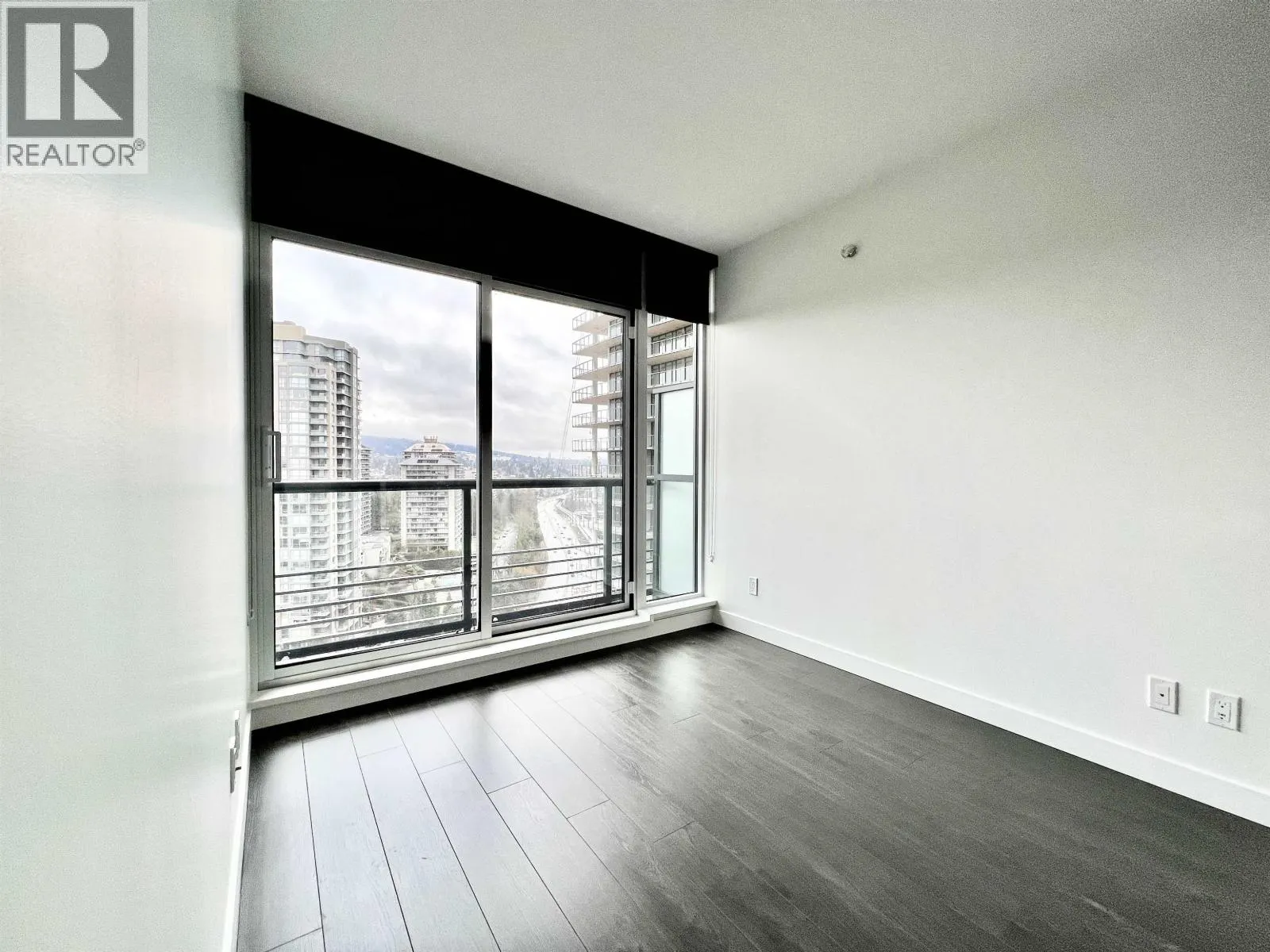 2510 4730 LOUGHEED HIGHWAY