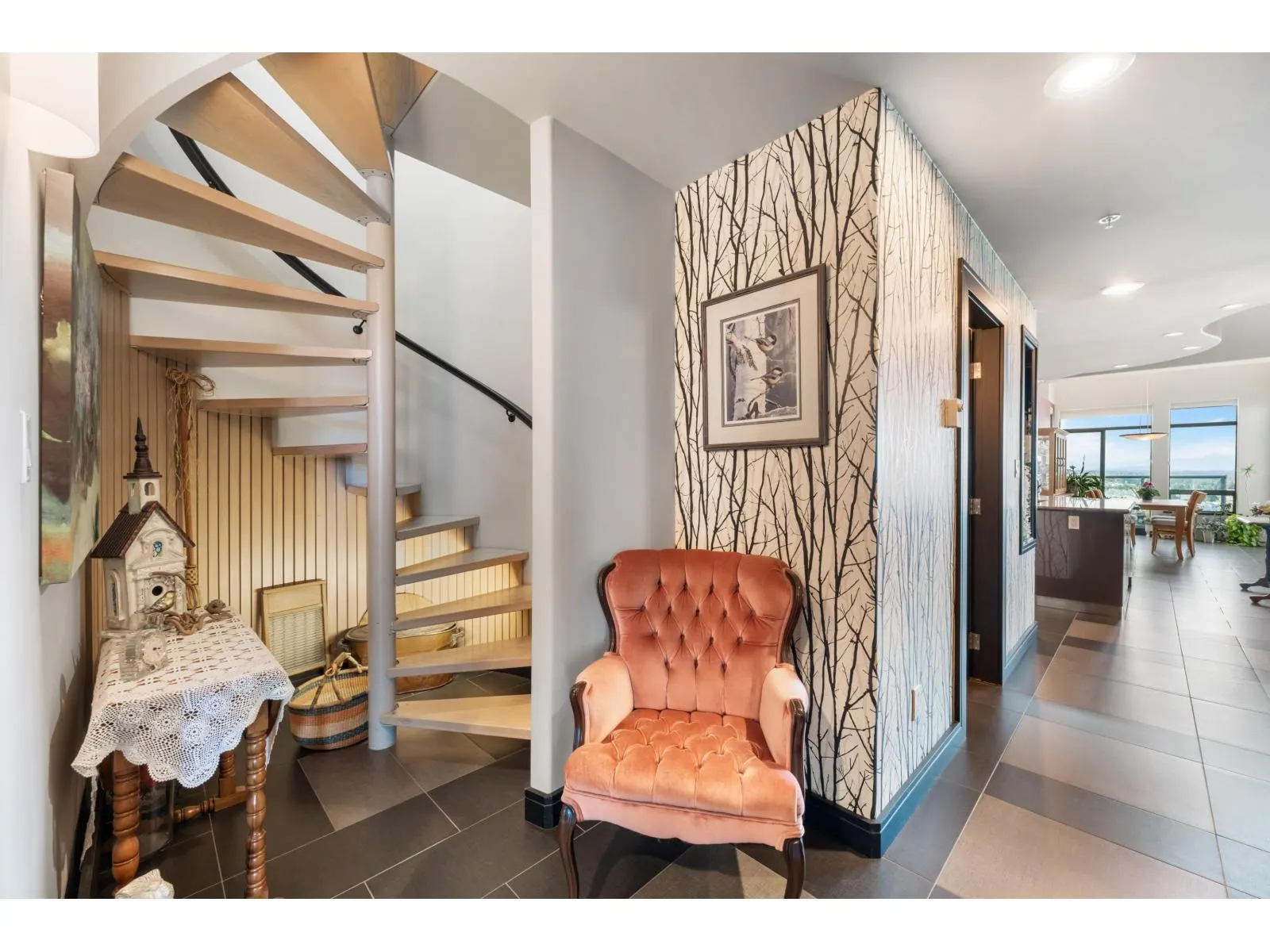 1704 33065 MILL LAKE ROAD