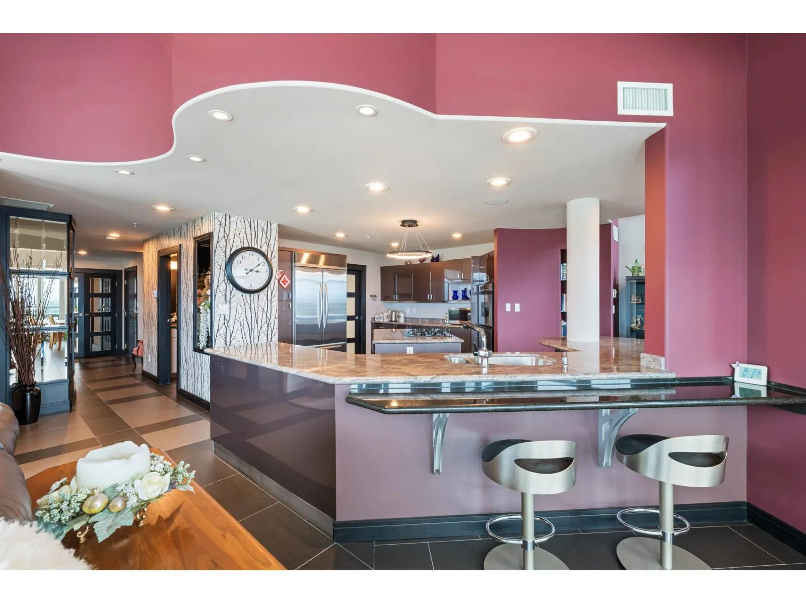 1704 33065 MILL LAKE ROAD