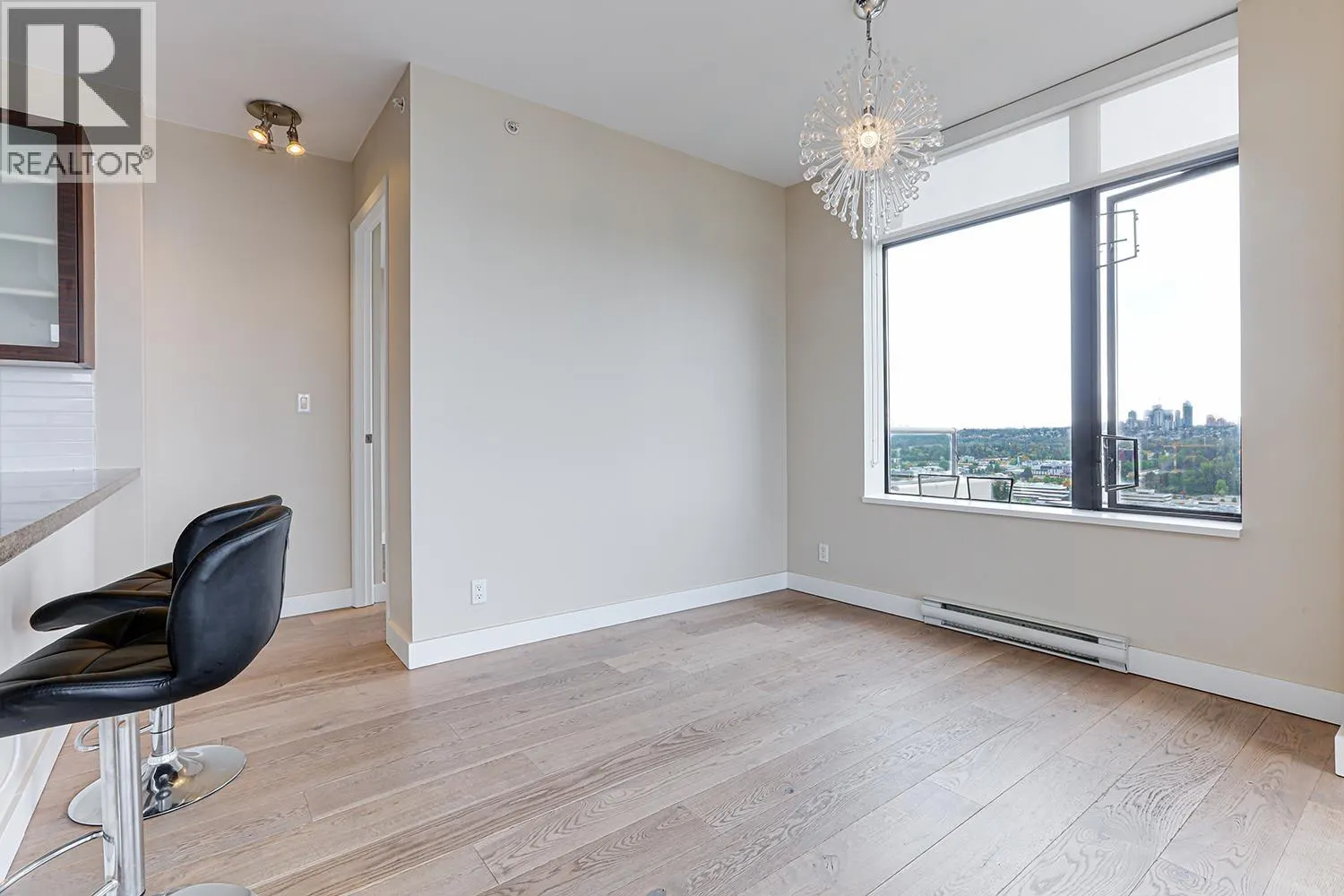 3002 2355 MADISON AVENUE