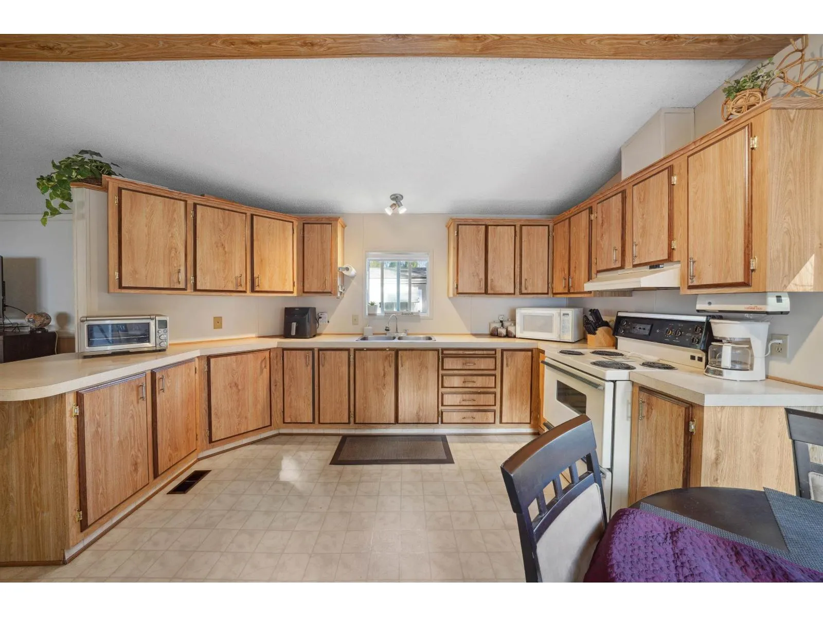 34 10221 WILSON STREET