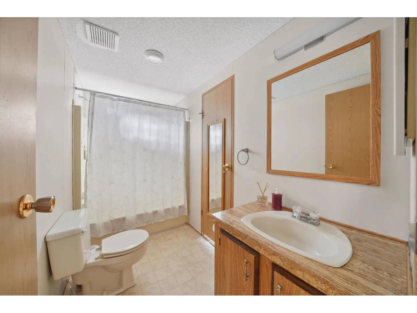 34 10221 WILSON STREET