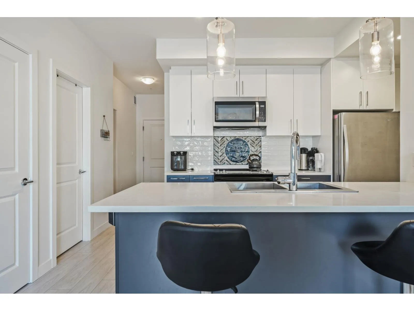 B119 20834 80 AVENUE