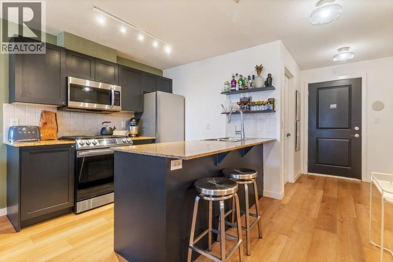 313 2636 E HASTINGS STREET