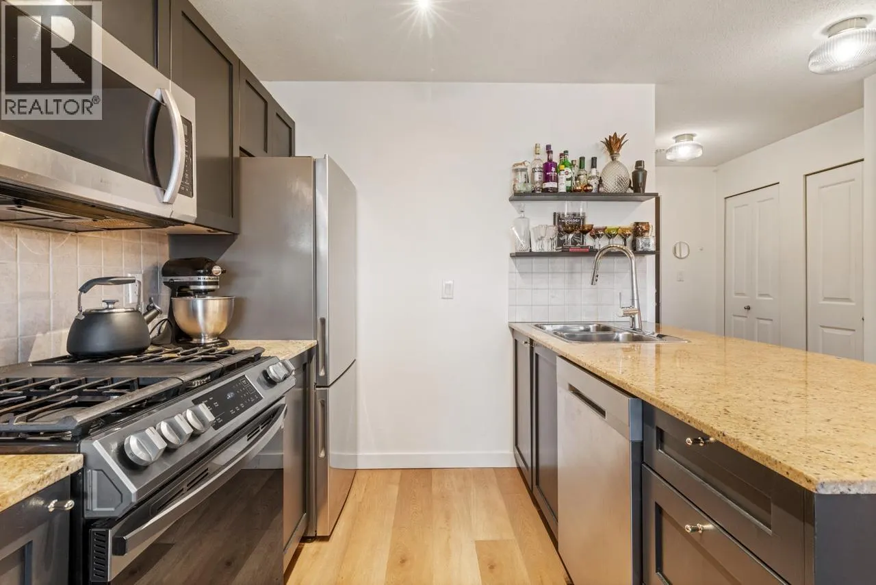 313 2636 E HASTINGS STREET
