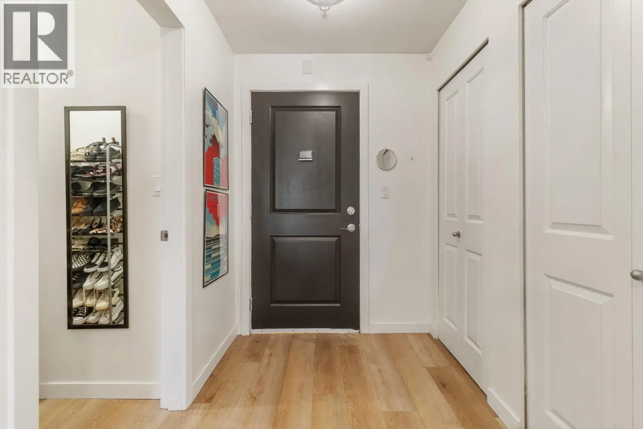 313 2636 E HASTINGS STREET