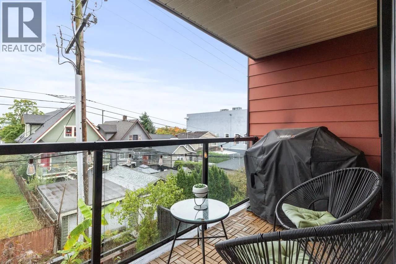 313 2636 E HASTINGS STREET