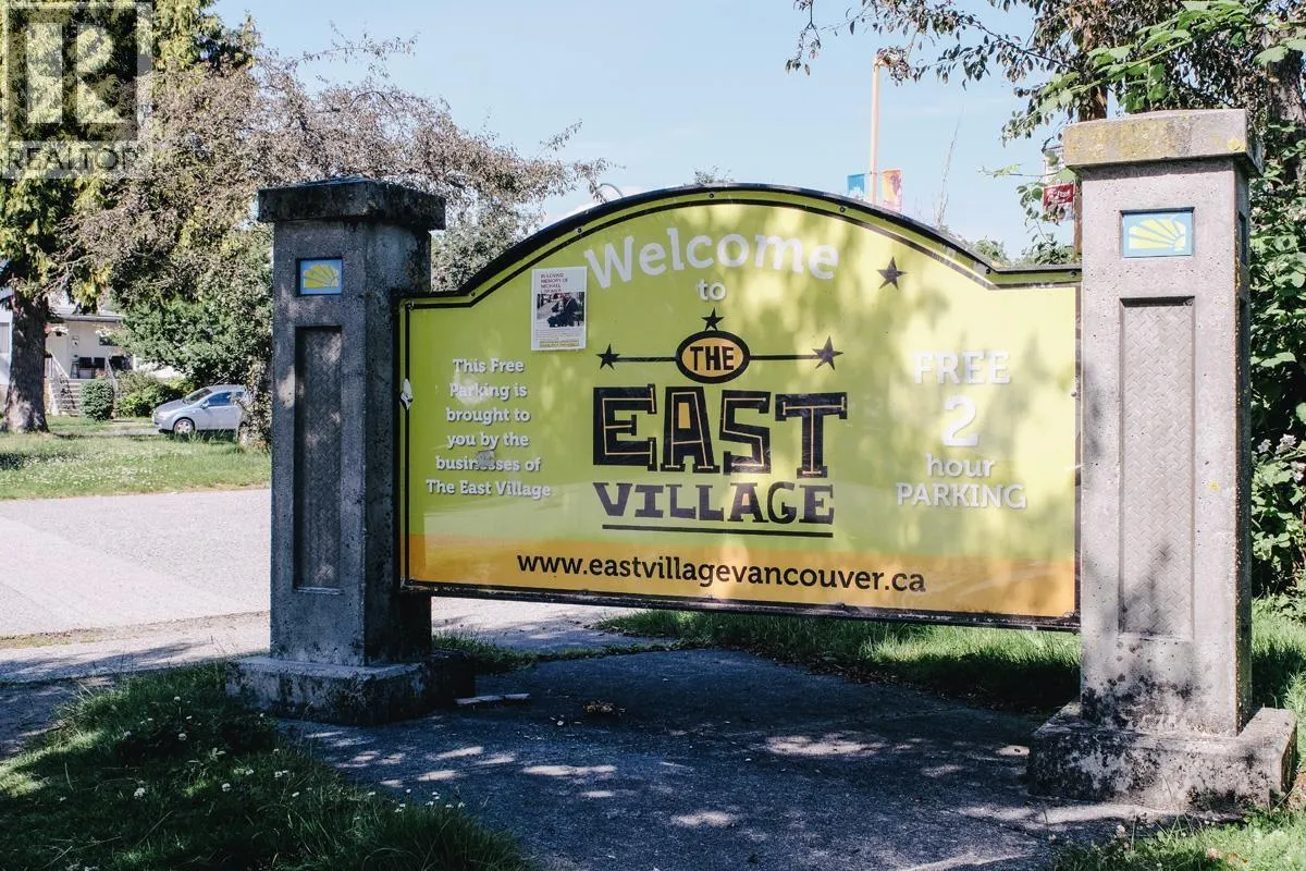 313 2636 E HASTINGS STREET