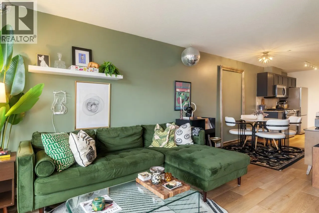 313 2636 E HASTINGS STREET