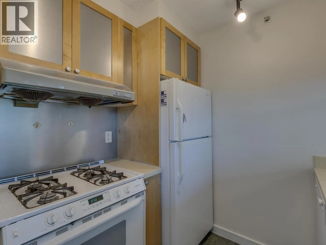 706 1003 BURNABY STREET