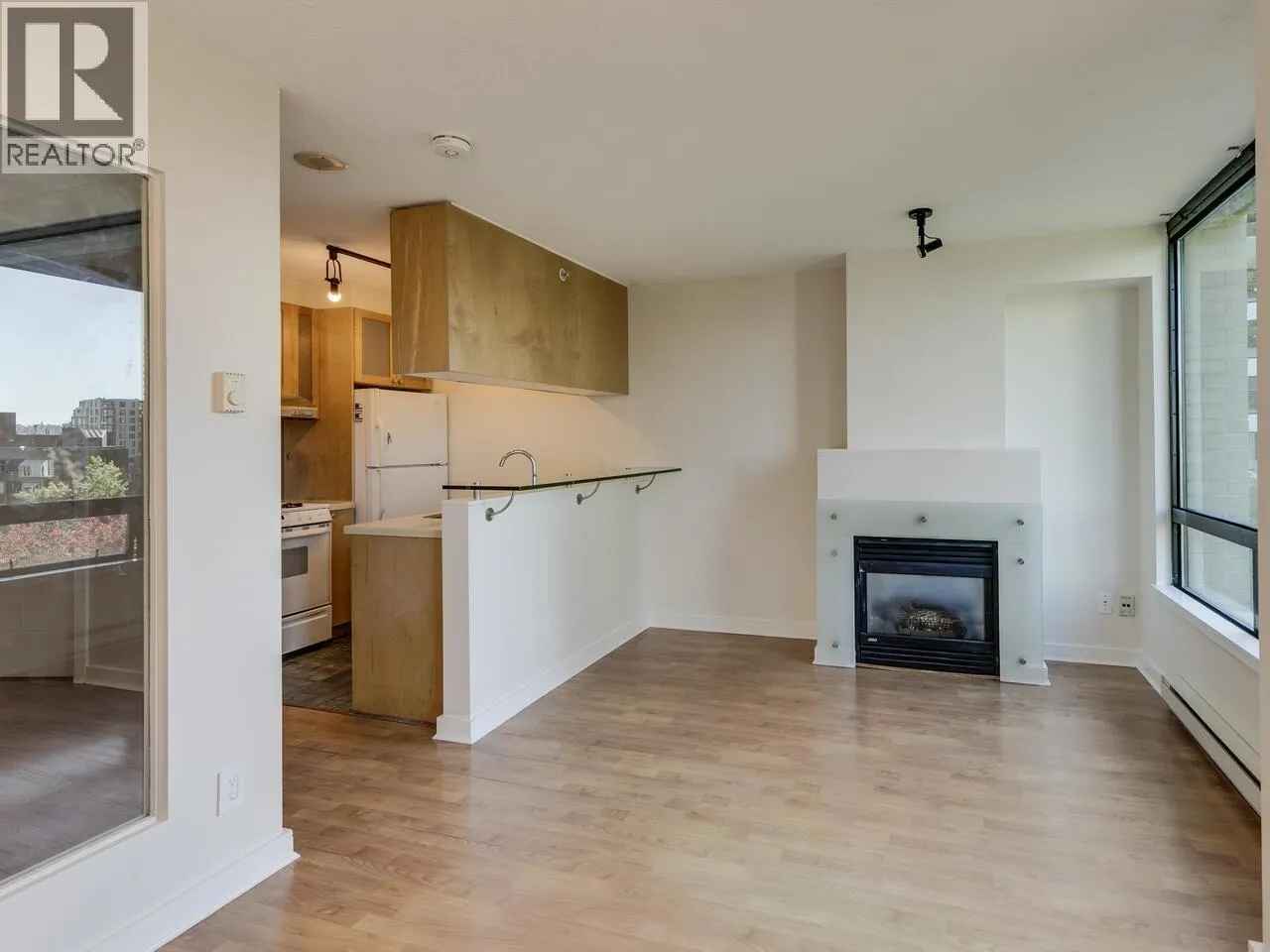 706 1003 BURNABY STREET
