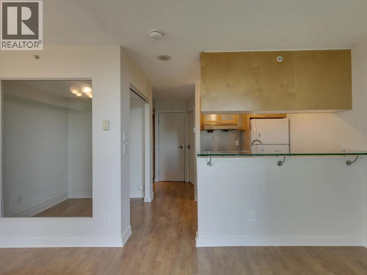 706 1003 BURNABY STREET