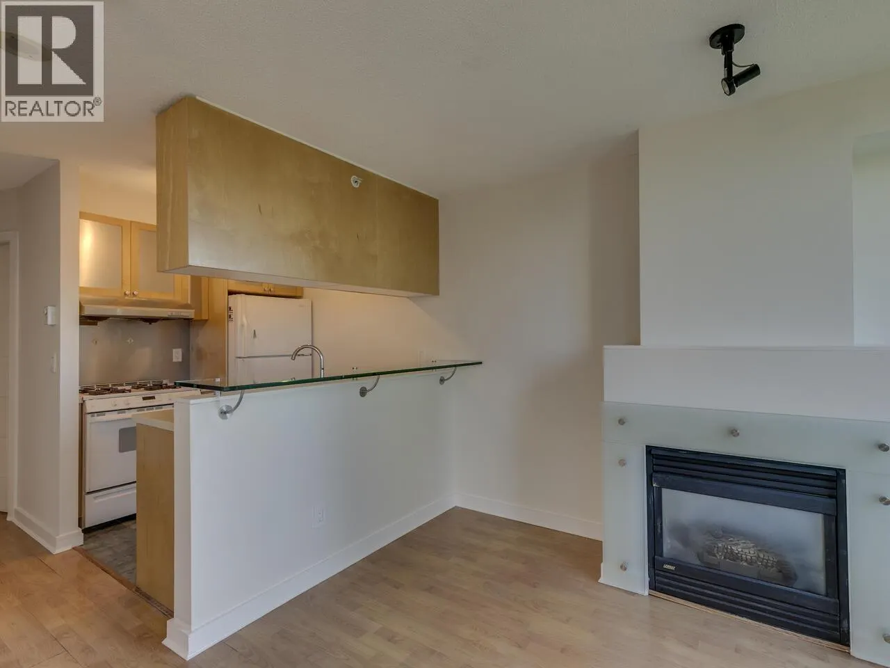 706 1003 BURNABY STREET