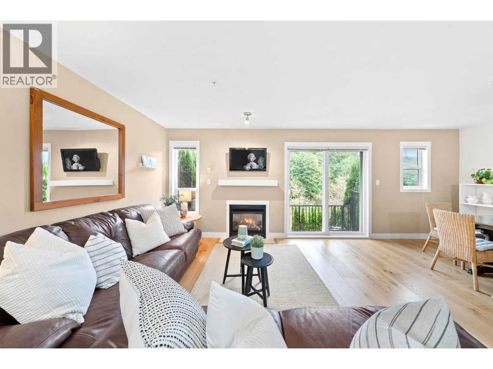 18 1204 MAIN STREET