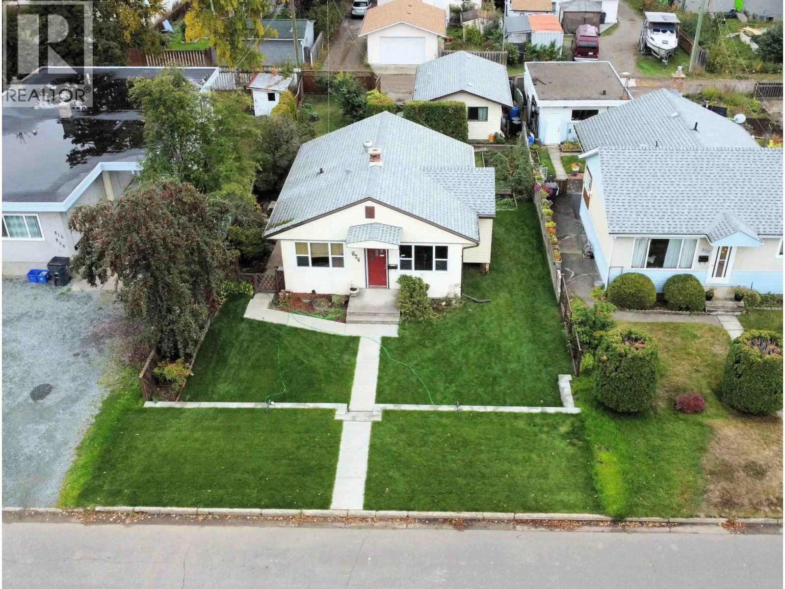824 GILLETT STREET