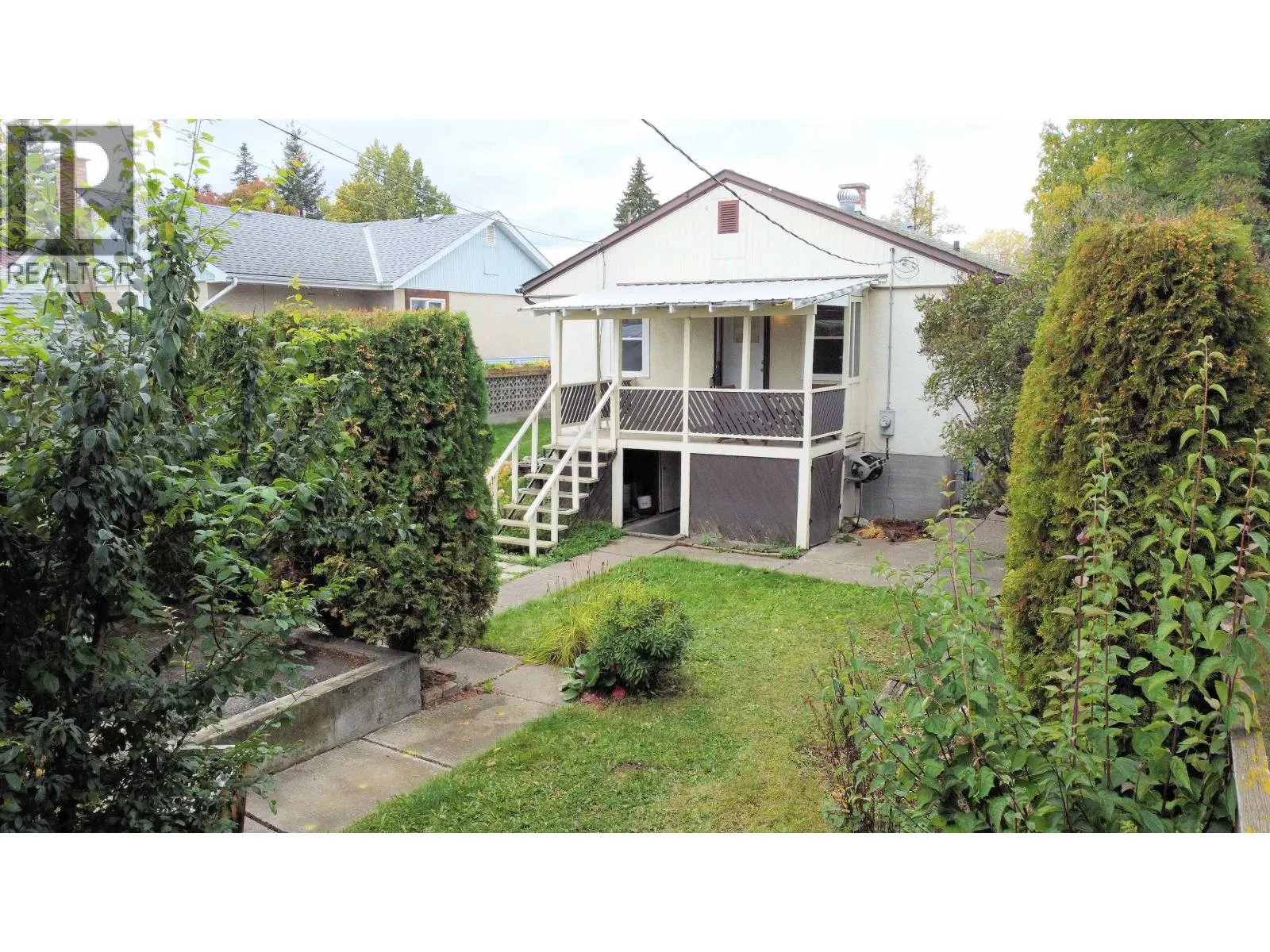 824 GILLETT STREET