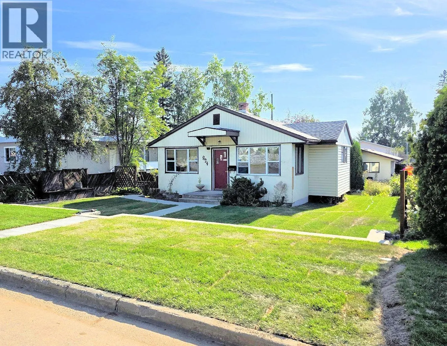 824 GILLETT STREET
