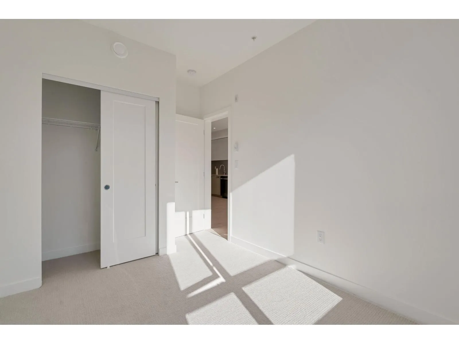 223 13788 76 AVENUE