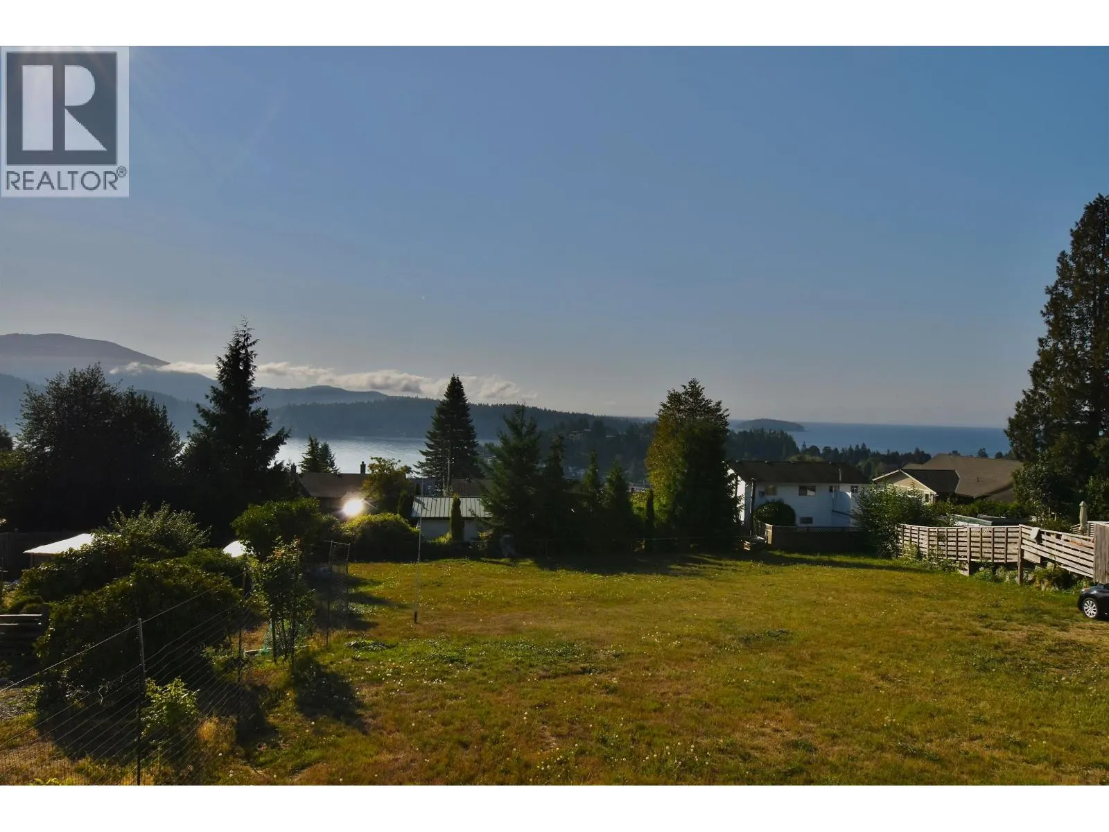 554 WILDWOOD CRESCENT