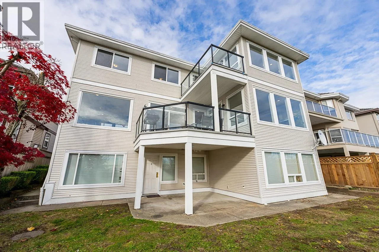 3126 SILVERTHRONE DRIVE