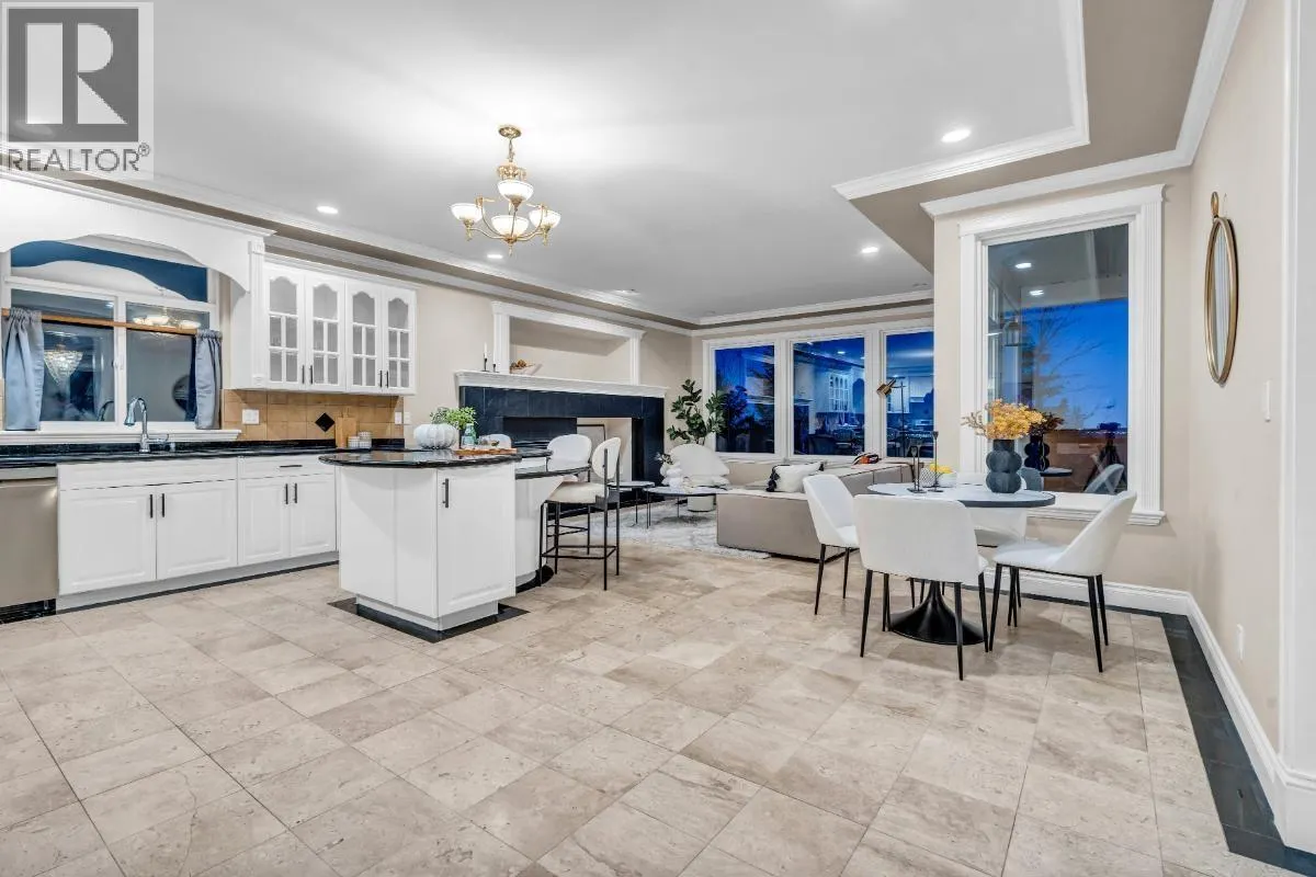 3126 SILVERTHRONE DRIVE