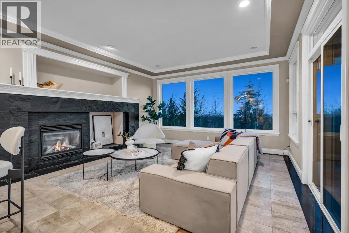 3126 SILVERTHRONE DRIVE